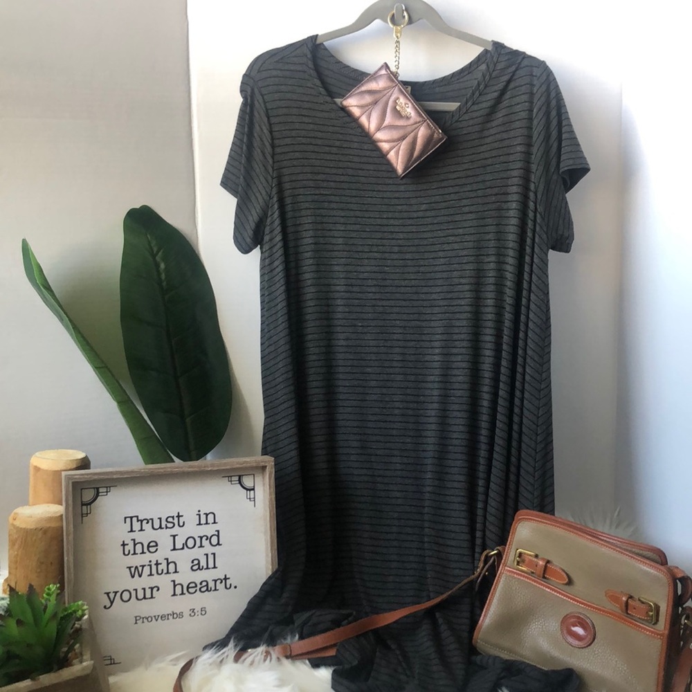 Black and gray casual dress